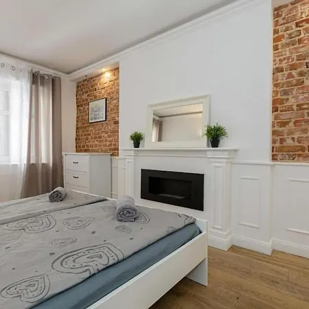 Urban Chic- Old Town - Great Location - Uniwersytecka Апартаменти Вроцлав